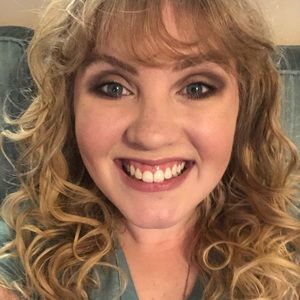 Meet your Posher, Erika